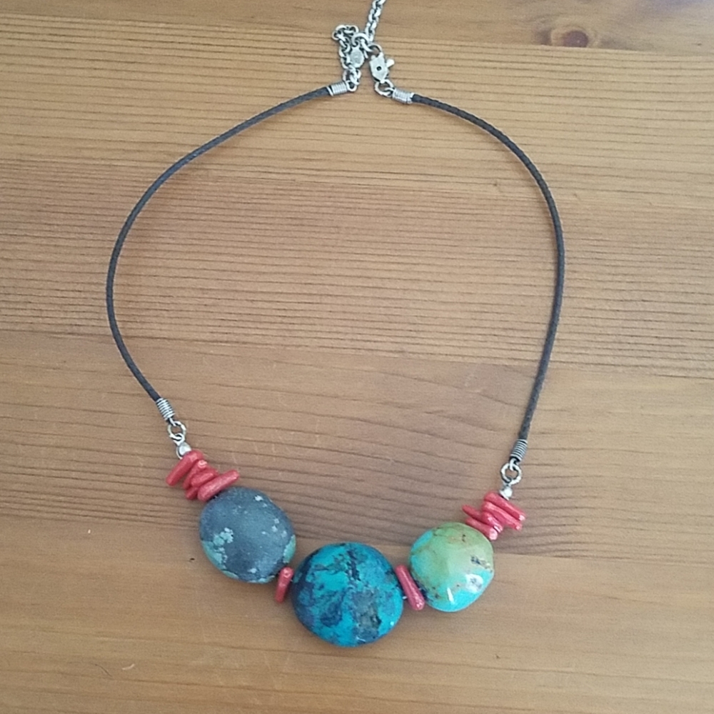 Turquoise choker necklace